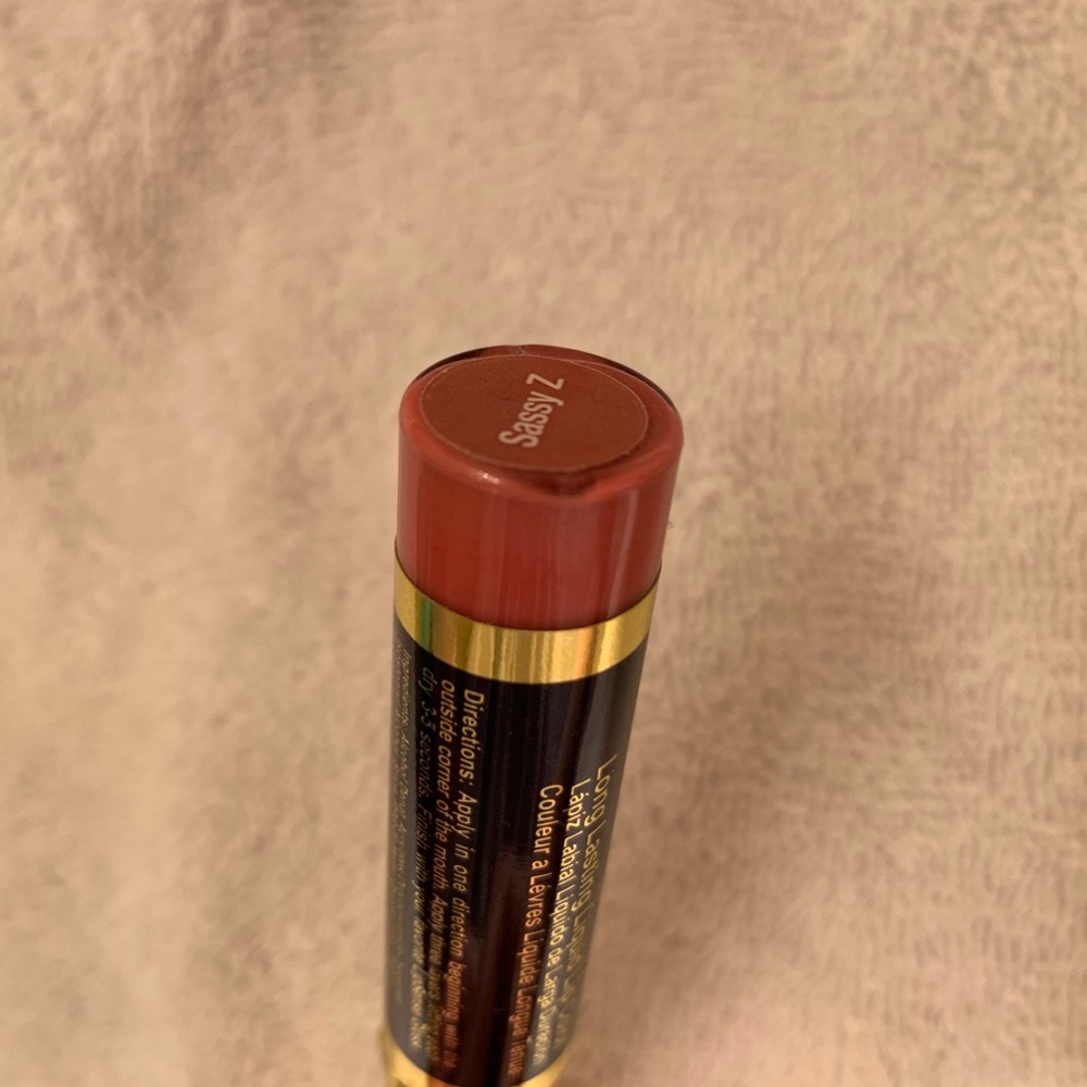LipSense, Sassy Z